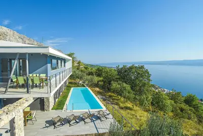 Image de Belle maison de 4 chambres à Jesenice