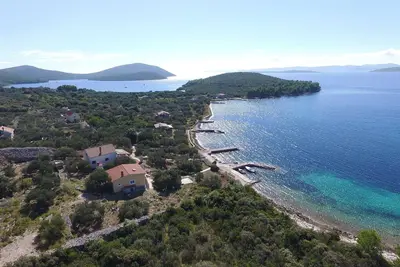 Image de Maison Otusi (14941-K1) - Tkon - île de Pasman