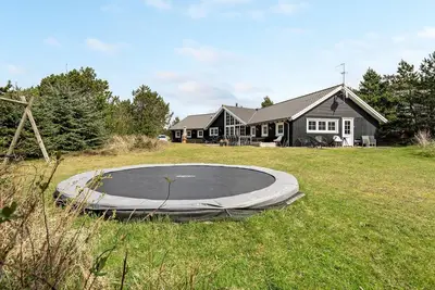Image de Belle maison à Blåvand avec sauna