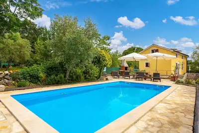 Image de Superbe maison à Malinska avec cuisine