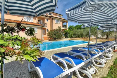 Image de Bel appartement à Basanija avec WiFi