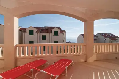 Image de Bel appartement de 2 chambres à Bol
