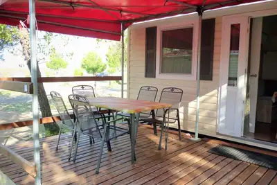 Image de Maison mobile avec climatisation et terrasse