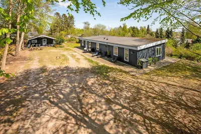 Image de Superbe maison à Rønde avec WiFi