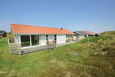 Image de Belle maison à Frøstrup avec cuisine