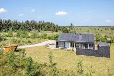 Image de Superbe maison à Brovst avec sauna