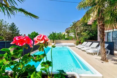 Image de Appartement de vacances avec piscine et balcon