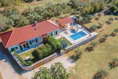 Image de Superbe maison à Necven avec WiFi