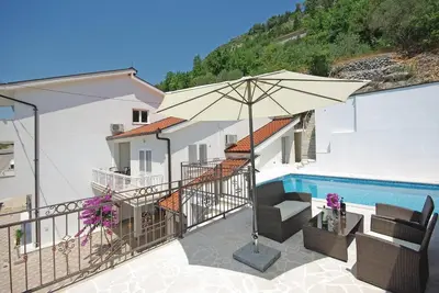 Image de Maison confortable Ă Veliki Prolog avec.