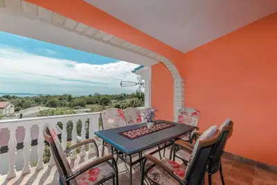 Image de Bel appartement Ă Vir avec WiFi