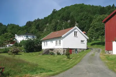 Image de Superbe maison Ă Lyngdal avec cuisine