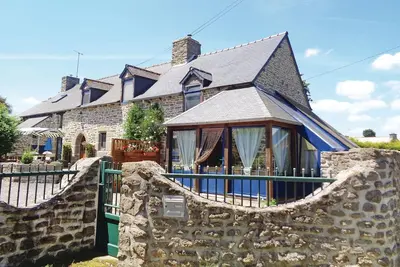 Image de Superbe maison à Bréhand avec WiFi