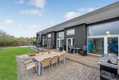 Image de Superbe maison à Hemmet avec sauna
