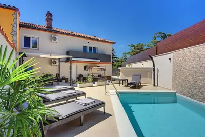 Image de Maison de vacances avec piscine et climatisation