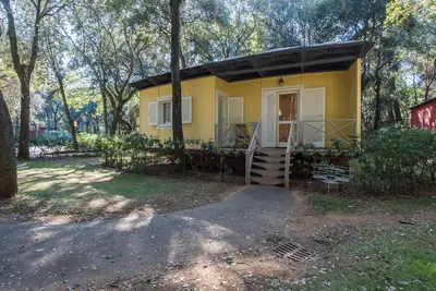Image de Bungalow avec terrasse
