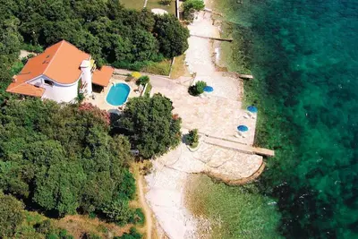 Image de Superbe maison à Kozino avec sauna