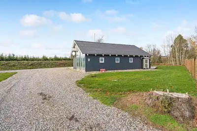 Image de Belle maison à Hadsund avec sauna