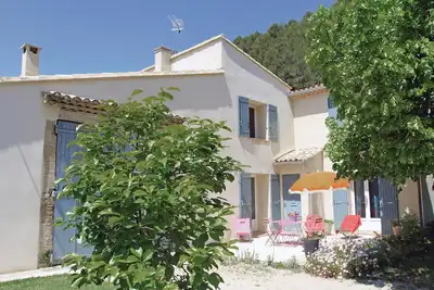 Image de Superbe maison de 2 chambres à Merindol