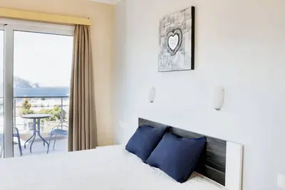 Image de Homerez - Appartement avec Vues Mer et Montagne à Karpathos - 45 m²