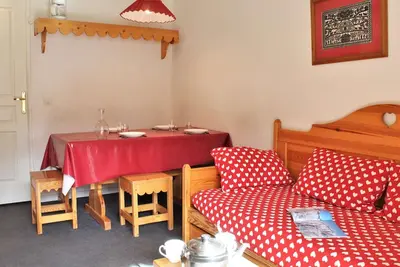 Image de Appartement 2p 6 couchages, proche pistes, balcon, parking, animaux Ok