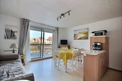 Image de Britannia Iv R1 : Proche mer, appartement F2, 1er étage, 1 chambre, balcon, parking, 4/6 personnes