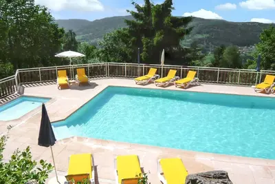 Image de Homerez - Chalet charmant au Tholy avec piscine partagée