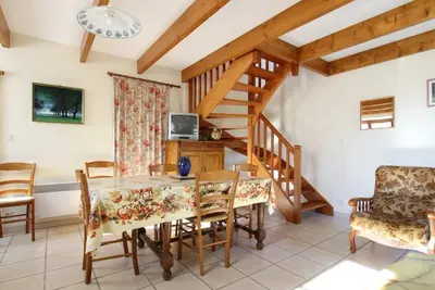 Image de Maison Charmante avec Jardin Proche Plages - 2 Ch, Séjour, Animaux Acceptés