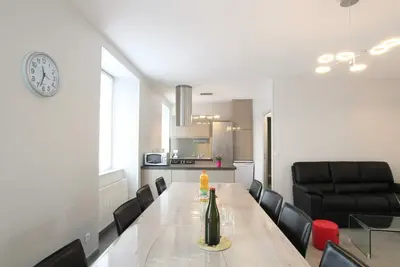 Image de Charmant Gîte Familial avec Jardin près des Plages - 4 Chambres, Cheminée, Animaux Acceptés