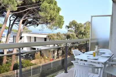 Image de Studio face mer avec terrasse, clim, parking à Cavalaire-sur-Mer