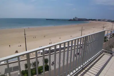 Image de Appartement T3 confortable avec balcon et vue mer, Les Sables-d'Olonne