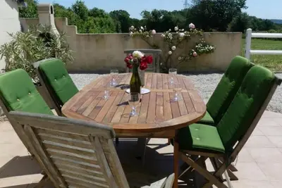 Image de Charmante maison avec terrasse, jardin clos, animaux acceptés, Wifi, près de Valognes