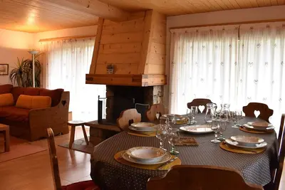 Image de Appartement chaleureux 4 pièces, accès direct aux pistes, proche commerces et services, parking couvert