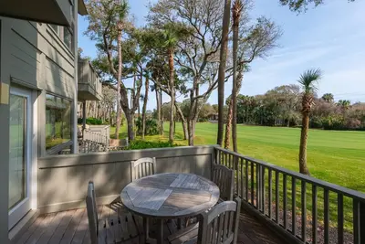 Image de Frais. Nettoyer. Central! Réservez votre escapade parfaite à Turtle Point