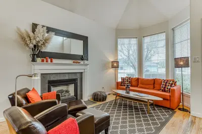 Image de Moderne, maison chien-friendly w / bain à remous privé - 3 pâtés de maisons de la plage