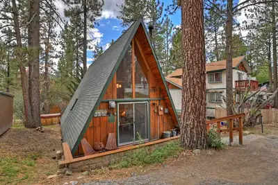 Image de Épicéa creux: bain à remous! Vues Mtn! Un Barbecue! Internet! Télévision par câble! Charmant! Près de Bear Mountain!