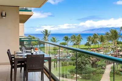 Image de Maui Resort Rentals: Honua Kai Hokulani 446 - 2br spacieux avec vue partielle sur la mer et la montagne!