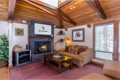 Image de 2 Bdrm Mountain Retreat w / 2 Master Suites! , A / C et 2 foyers à gaz - Ebut10