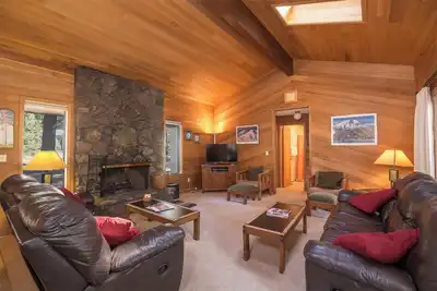 Image de Échapper à Sunriver! Près du lac Aspen et des sentiers de rivière! Navette de ski gratuite!