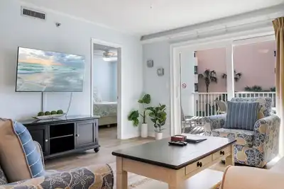 Image de Unité 210 - Vues majestueuses au coucher du soleil assis sur votre balcon privé Silver Price