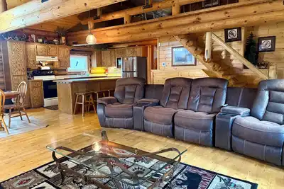 Image de JoyProfitez d'un séjour relaxant au Whitetail Lodge🦌