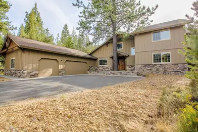 Image de Luxury Mountain Retreat, Ping Pong, Cuisine gastronomique, Bain à remous, A / C - Vine21