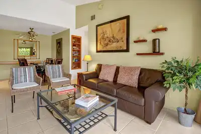 Image de Coin Bungalow au Plaza Villas - distance de marche de Downtown Ps Restaurants!