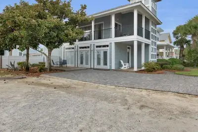 Image de Mama's Happy - Parc aquatique, pêche, golf, croisière avec les dauphins et plongée en apnée!