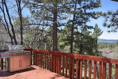 Image de Alpes émeraudes: vue sur le lac et la montagne! Jacuzzi! Foosball! Barbecue à gaz! Fermer Bear Mtn!