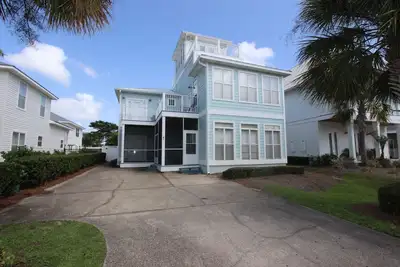 Image de Sugar Sands - Open 8 / 3-9 / 29! Réservez dès maintenant pour l'automne! Piscine privée, Crystal Beach, Destin, à quelques pas de la plage!