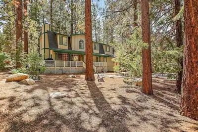 Image de Timberline Lodge: au cœur de la forêt nationale! Près de Bear Mtn! Table de billard! Jacuzzi!