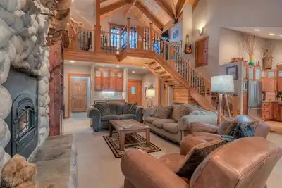 Image de Animaux acceptés, bain à remous, cheminée, vélos, 10 Sharc illimités, New Tv 2019!