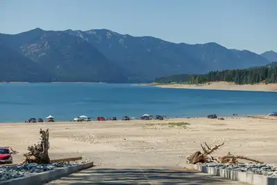 Image de Economisez 25% Maintenant! Cabine de Luxe Nr Lake Cle Elum. Spa Salle de Jeux Cour Clôturée