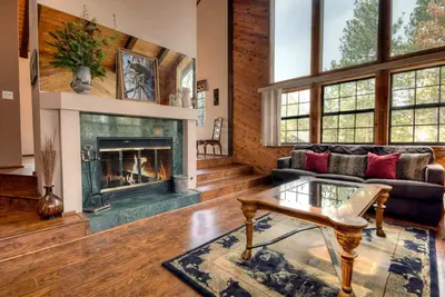 Image de Sublime For-Rest: Quartier haut de gamme! Jacuzzi! Cuisine gastronomique! Suite Maître! Table de billard!