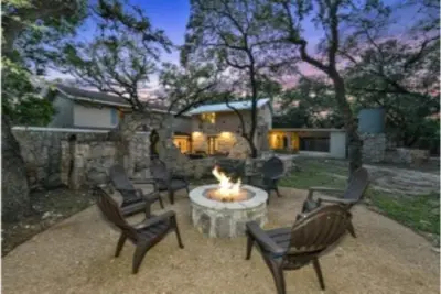 Image de Robert Wood Art Cottage - Près des étages Country Store, SeaWorld & Fiesta Texas